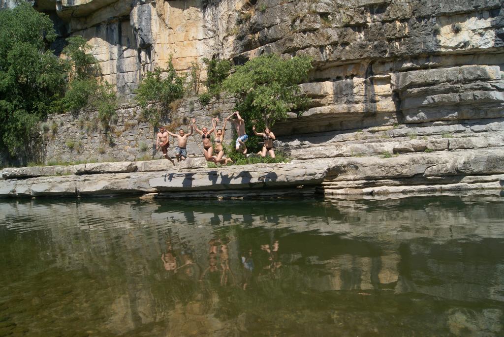 Camping Le Coin Charmant Chauzon Eksteriør billede